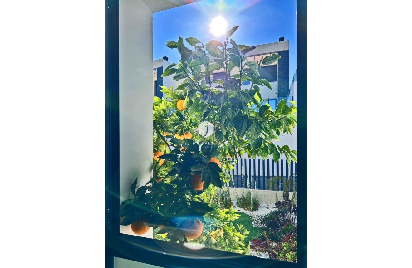 Tweedehands - Villa -
Rojales - Inland