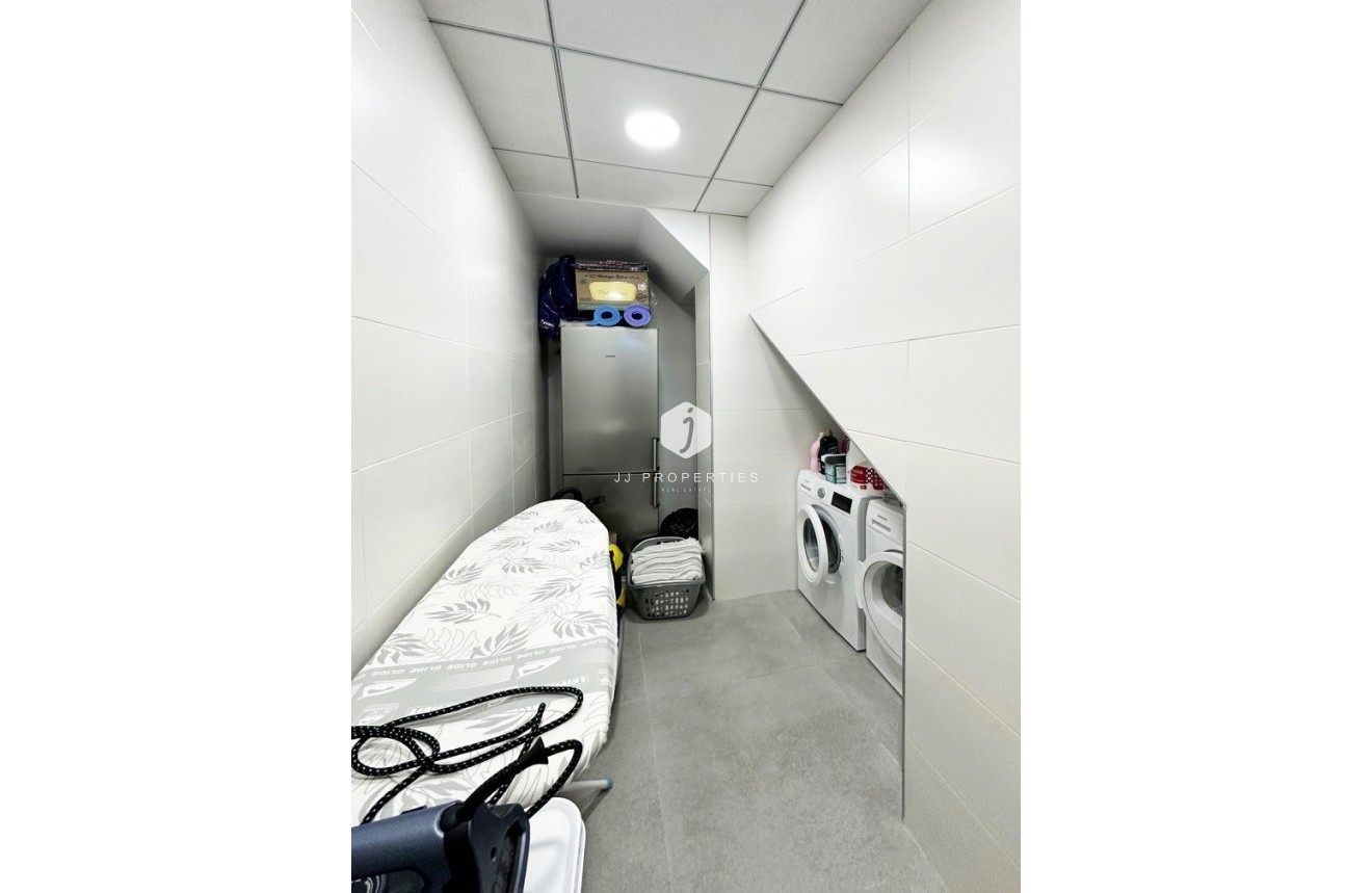 Tweedehands - Villa -
Rojales - Inland