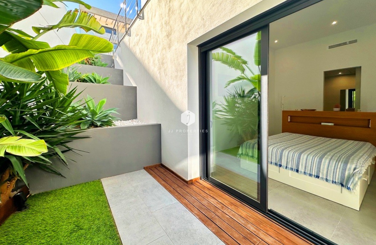 Tweedehands - Villa -
Rojales - Inland