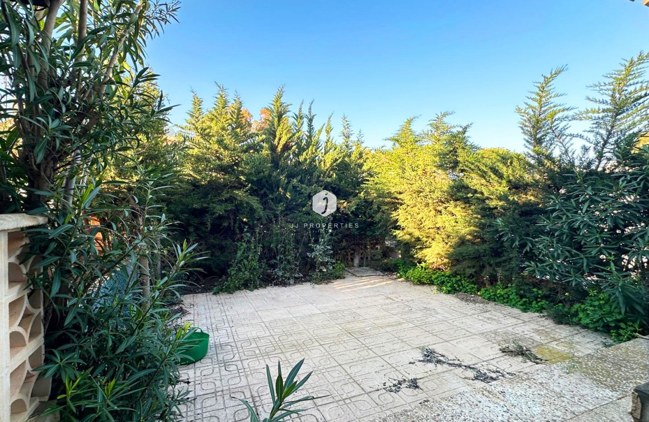 Tweedehands - Chalet -
Orihuela Costa - Costa Blanca