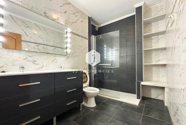 Tweedehands - Chalet -
Orihuela Costa - Costa Blanca