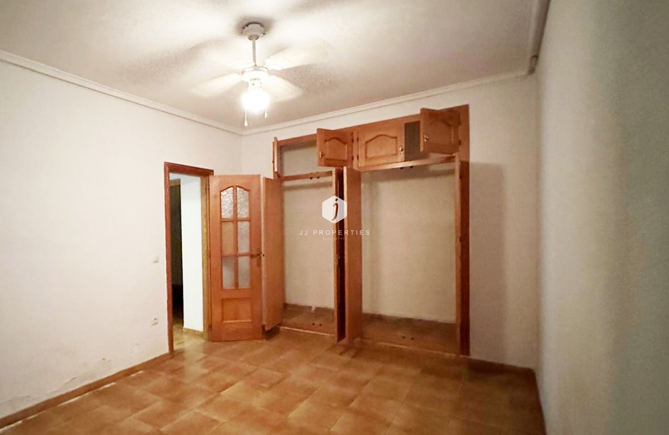 Tweedehands - Chalet -
Orihuela Costa - Costa Blanca