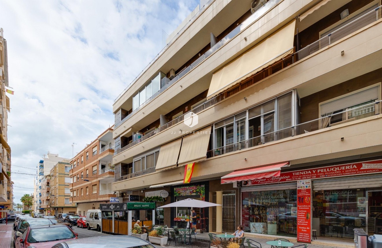 Tweedehands - Appartement / flat -
Torrevieja - Estacion de autobuses