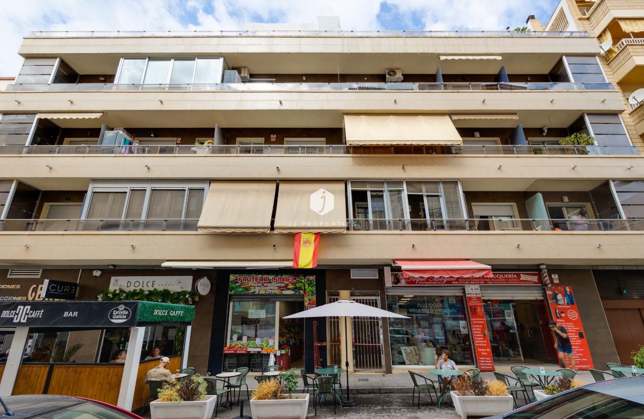 Tweedehands - Appartement / flat -
Torrevieja - Estacion de autobuses