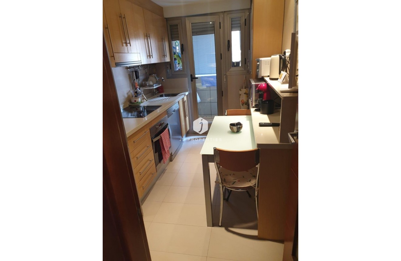 Tweedehands - Appartement / flat -
Torrevieja - Las Piscinas Naturales