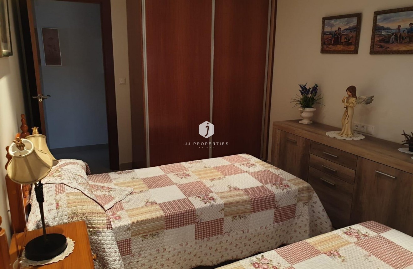 Tweedehands - Appartement / flat -
Torrevieja - Las Piscinas Naturales