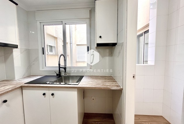 Tweedehands - Appartement / flat -
San Miguel de Salinas - Inland