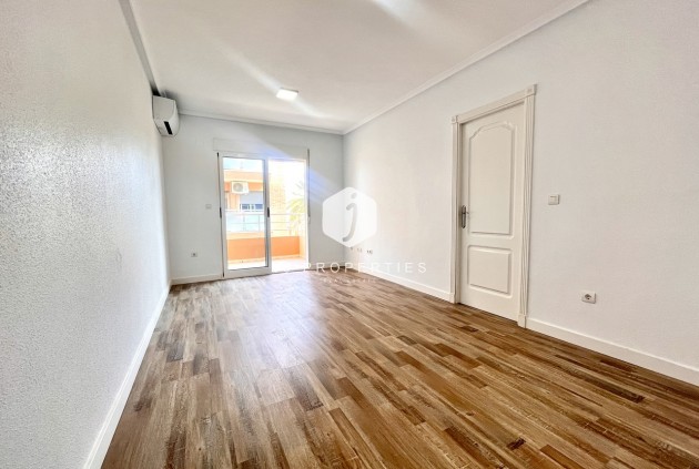 Tweedehands - Appartement / flat -
San Miguel de Salinas - Inland