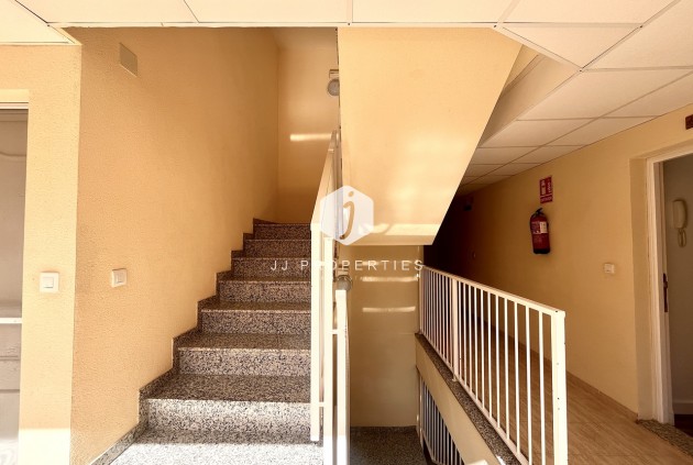 Tweedehands - Appartement / flat -
San Miguel de Salinas - Inland