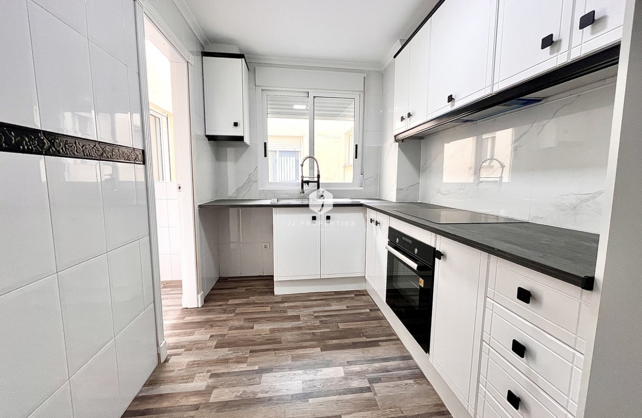 Tweedehands - Appartement / flat -
San Miguel de Salinas - Inland