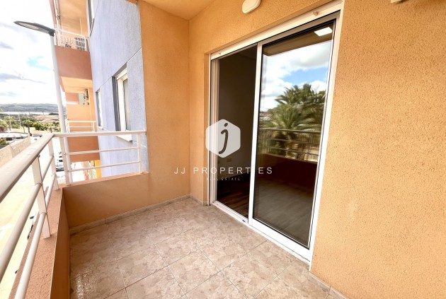 Tweedehands - Appartement / flat -
San Miguel de Salinas - Inland