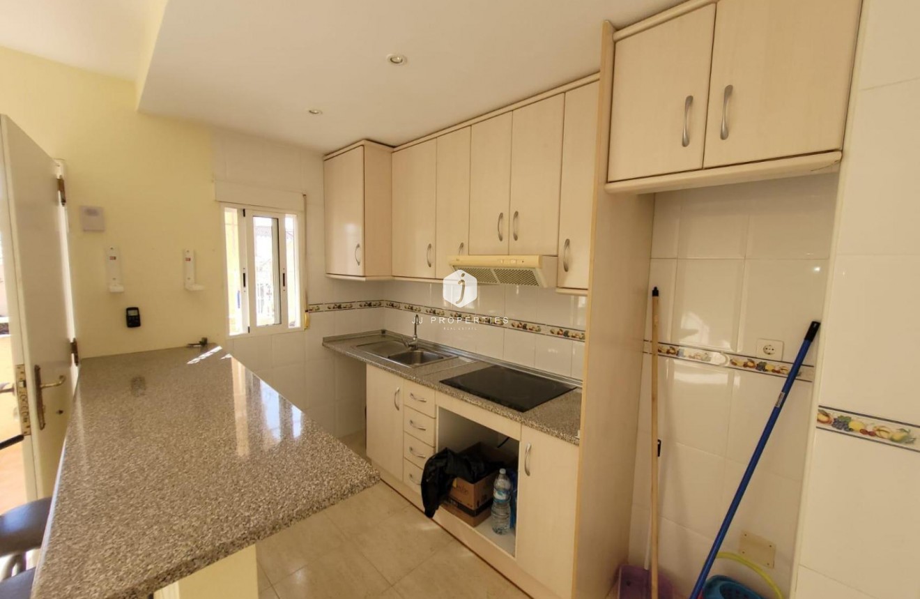 Tweedehands - Bungalow -
San Miguel de Salinas - Inland