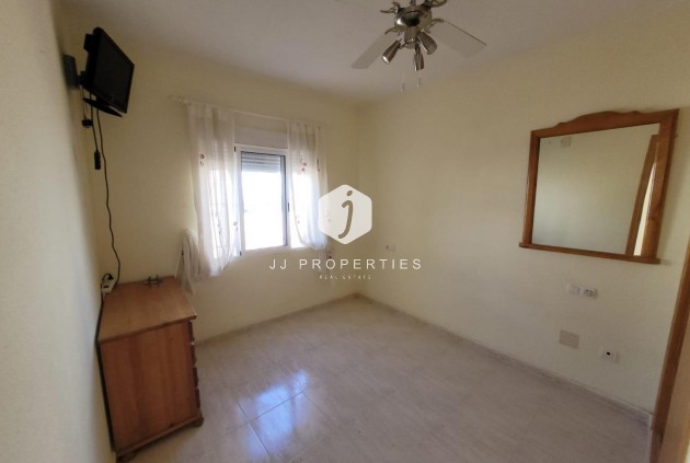 Tweedehands - Bungalow -
San Miguel de Salinas - Inland