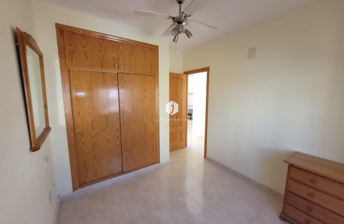 Tweedehands - Bungalow -
San Miguel de Salinas - Inland