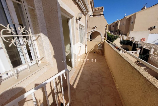 Tweedehands - Bungalow -
San Miguel de Salinas - Inland