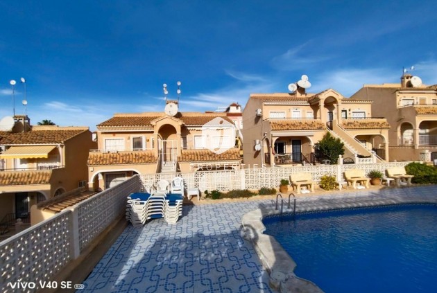 Tweedehands - Bungalow -
San Miguel de Salinas - Inland