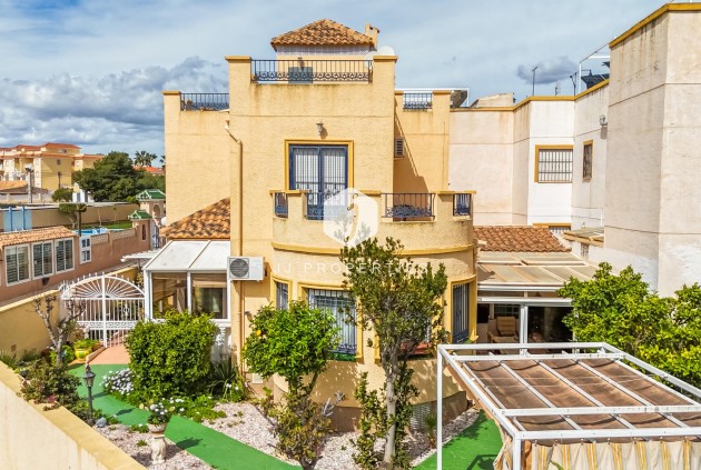 Tweedehands - Villa -
Orihuela Costa - Costa Blanca
