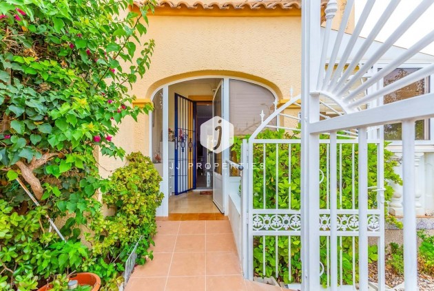 Tweedehands - Villa -
Orihuela Costa - Costa Blanca