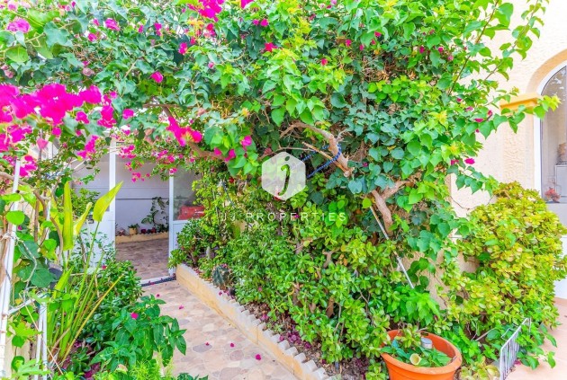 Tweedehands - Villa -
Orihuela Costa - Costa Blanca