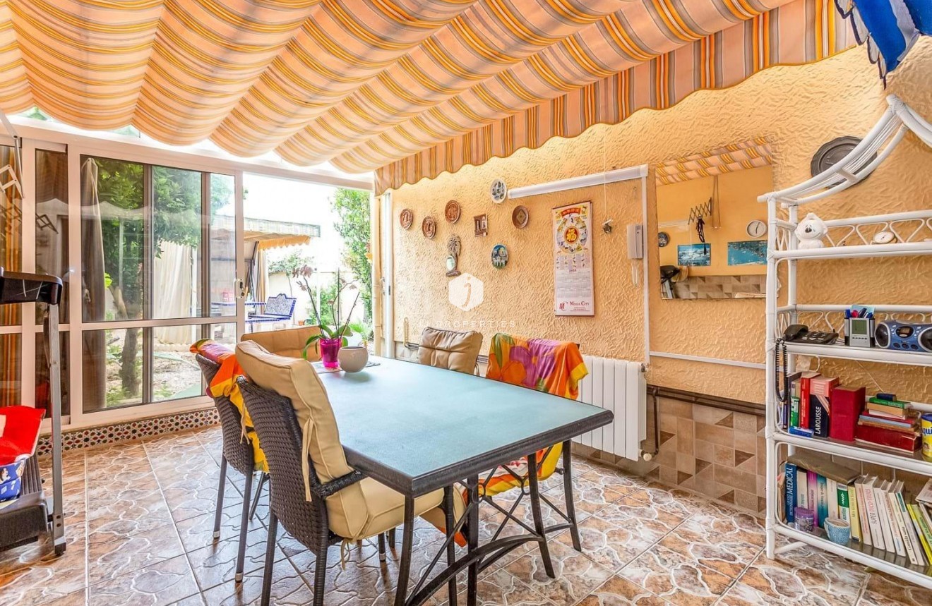 Tweedehands - Villa -
Orihuela Costa - Costa Blanca