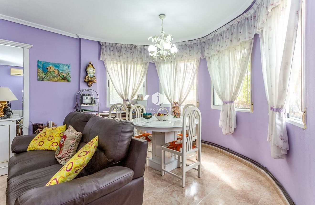 Tweedehands - Villa -
Orihuela Costa - Costa Blanca