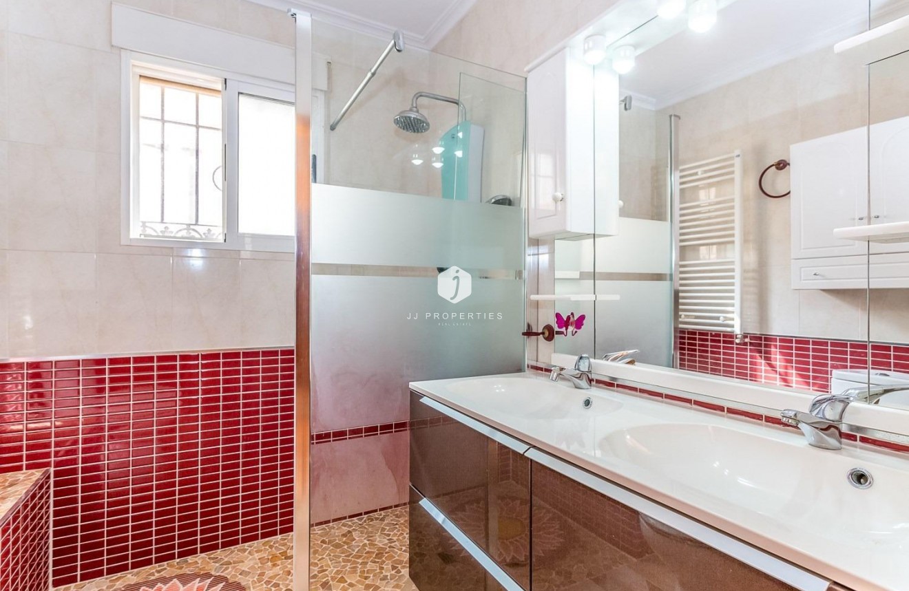 Tweedehands - Villa -
Orihuela Costa - Costa Blanca