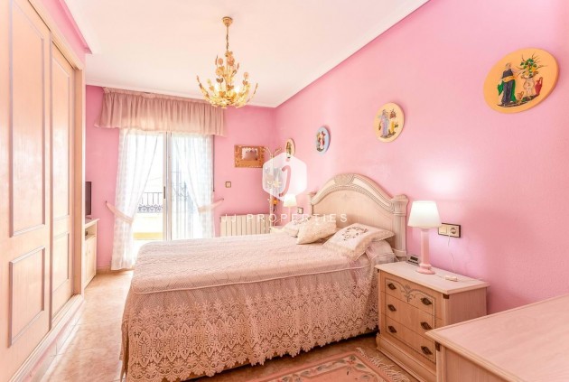 Tweedehands - Villa -
Orihuela Costa - Costa Blanca