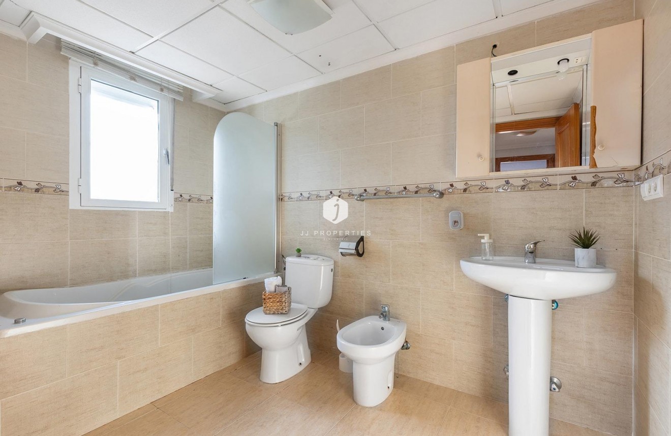 Tweedehands - Villa -
Rojales - Campo De Golf La Marquesa