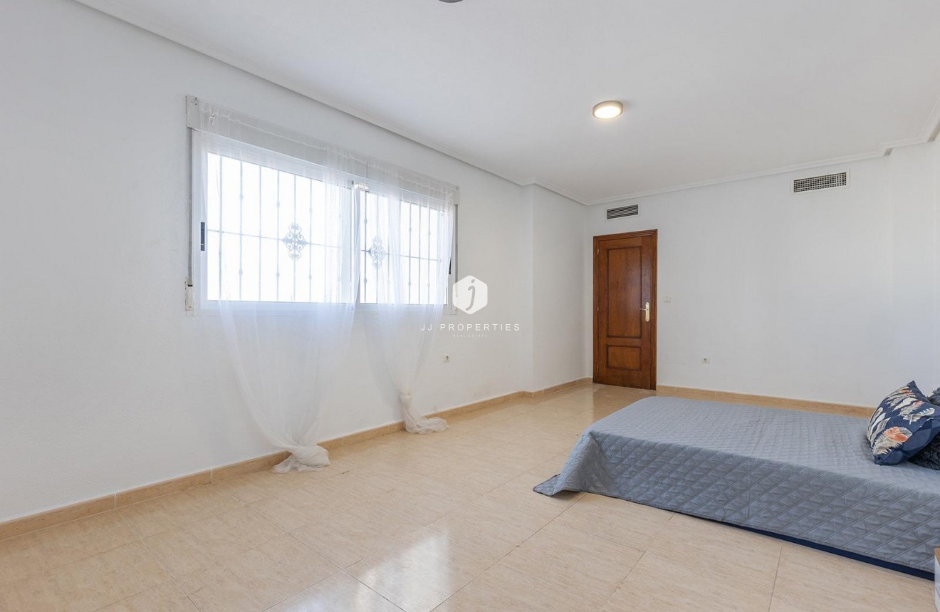 Tweedehands - Villa -
Rojales - Campo De Golf La Marquesa