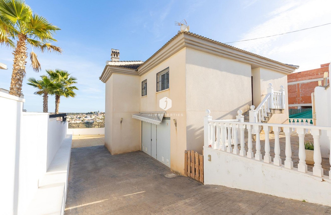 Tweedehands - Villa -
Rojales - Campo De Golf La Marquesa