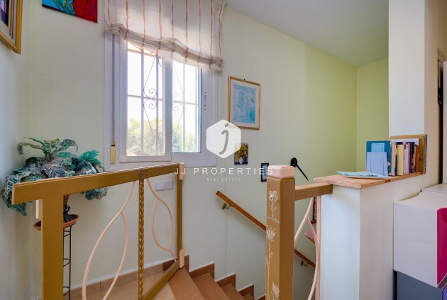 Tweedehands - Villa -
Torrevieja - aguas nuevas