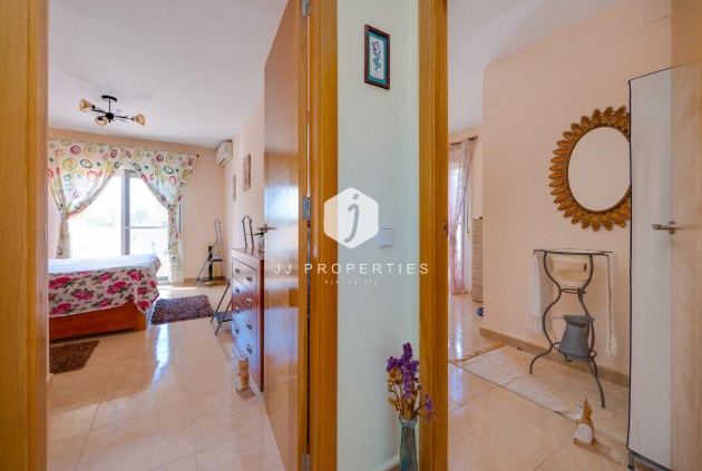 Tweedehands - Villa -
Torrevieja - aguas nuevas