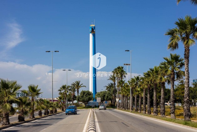 Tweedehands - Villa -
Torrevieja - aguas nuevas