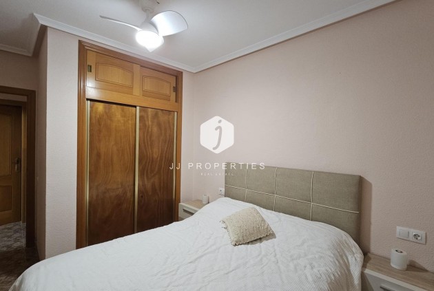 Segunda mano - Apartamento / piso -
Torrevieja - Centro