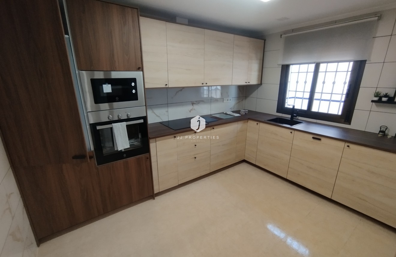 Tweedehands - Chalet -
San Miguel de Salinas - Inland