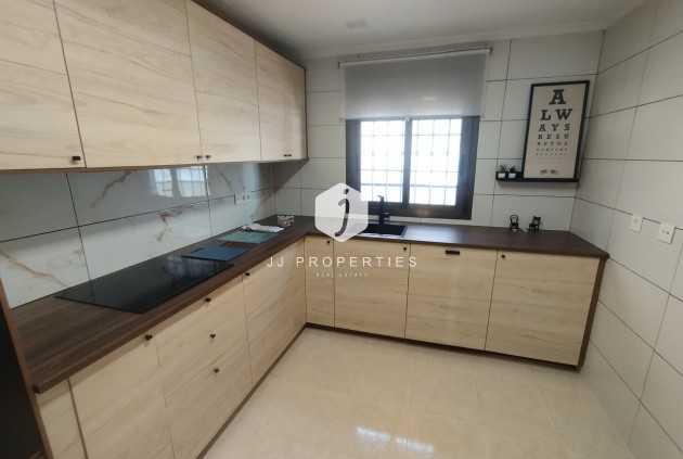 Tweedehands - Chalet -
San Miguel de Salinas - Inland