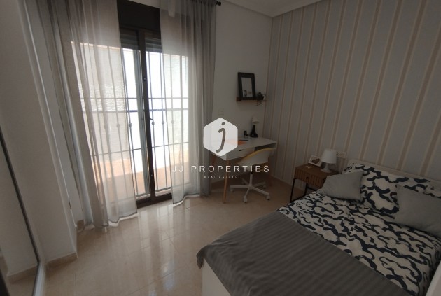 Tweedehands - Chalet -
San Miguel de Salinas - Inland