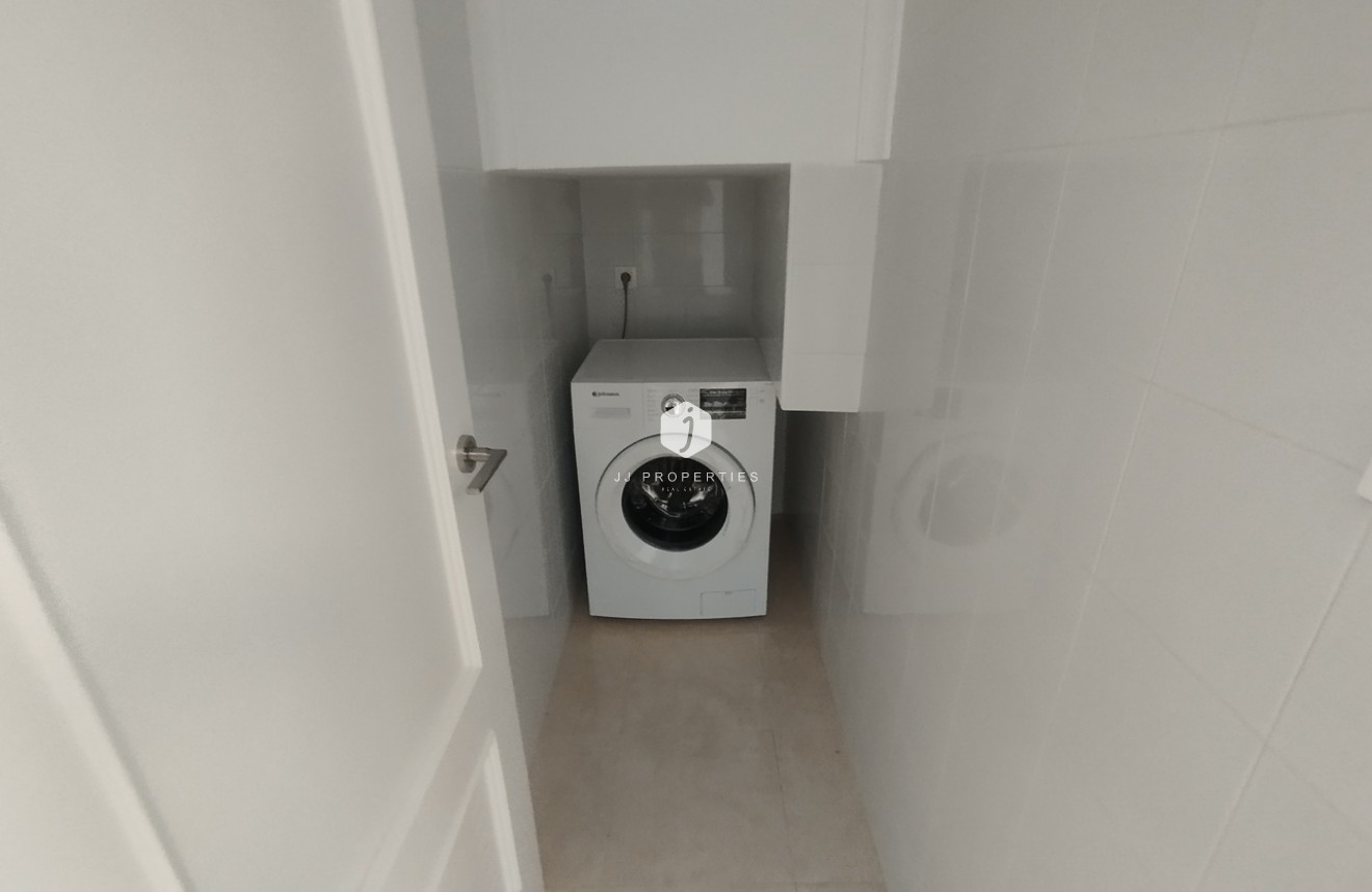 Tweedehands - Chalet -
San Miguel de Salinas - Inland