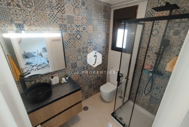 Tweedehands - Chalet -
San Miguel de Salinas - Inland