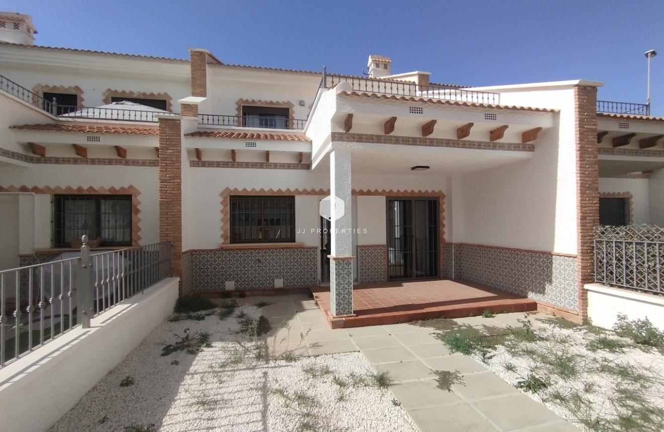 Tweedehands - Chalet -
San Miguel de Salinas - Inland