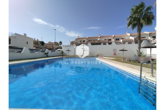 Tweedehands - Chalet -
San Miguel de Salinas - Inland