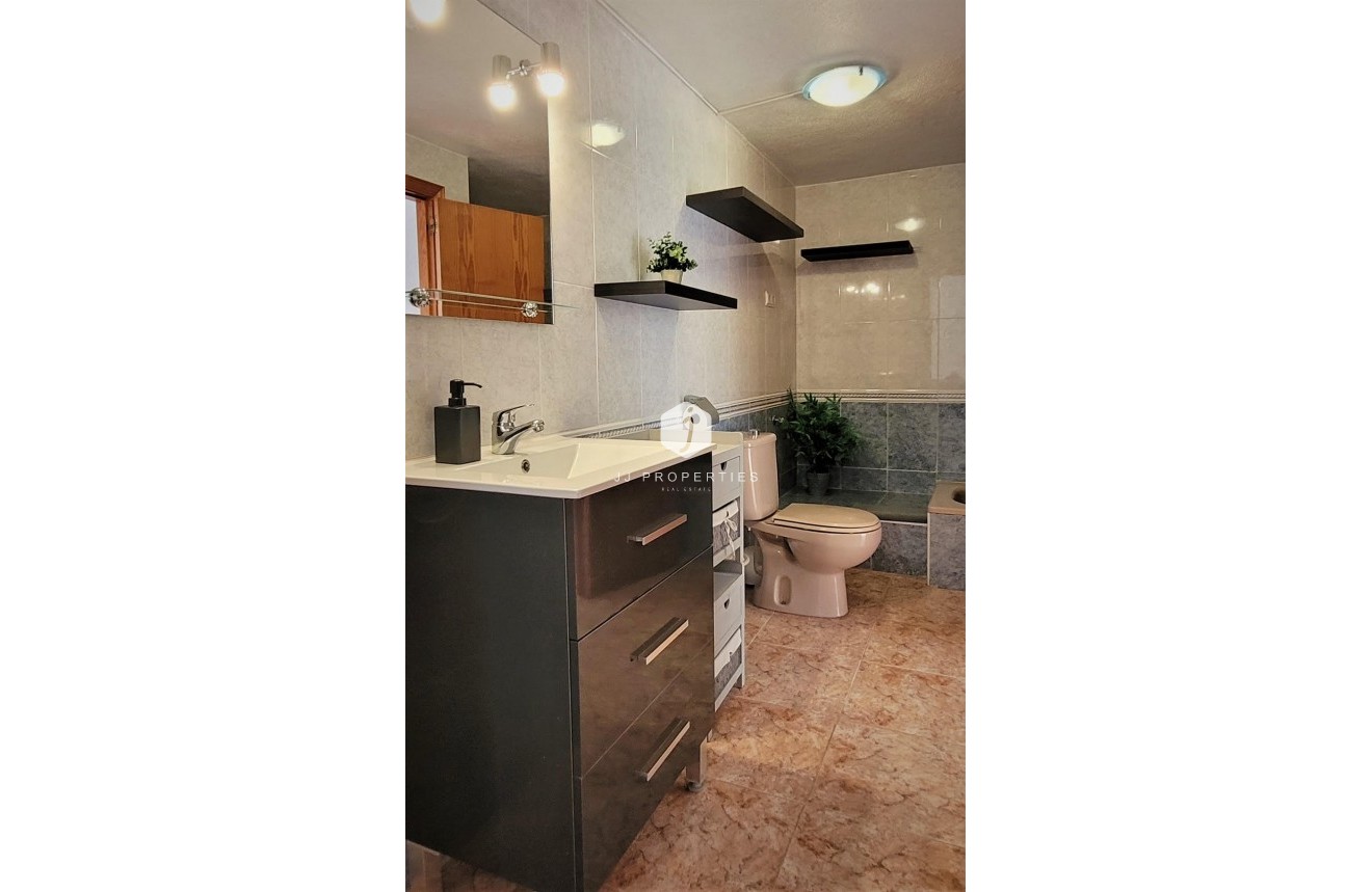 Tweedehands - Villa -
Torrevieja - Costa Blanca