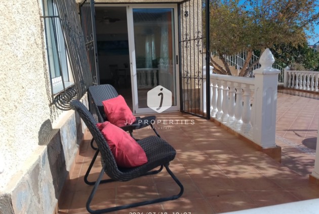 Tweedehands - Villa -
Torrevieja - Costa Blanca