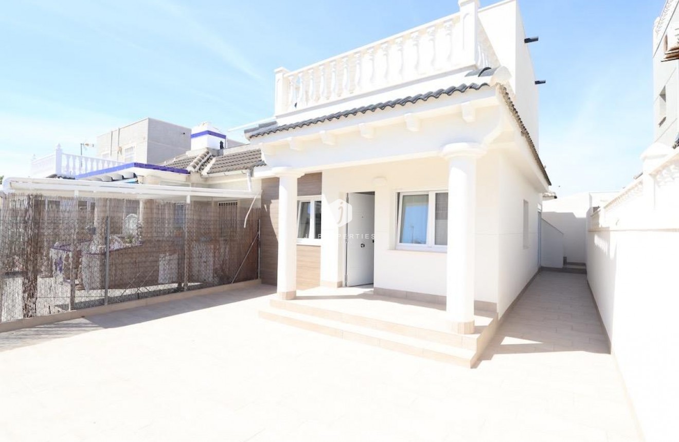 Tweedehands - Chalet -
Torrevieja - Costa Blanca
