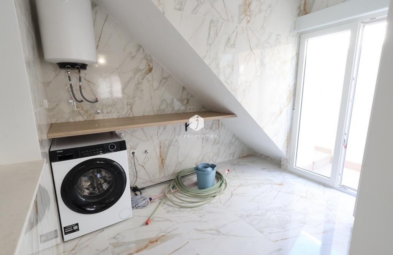 Tweedehands - Chalet -
Torrevieja - Costa Blanca