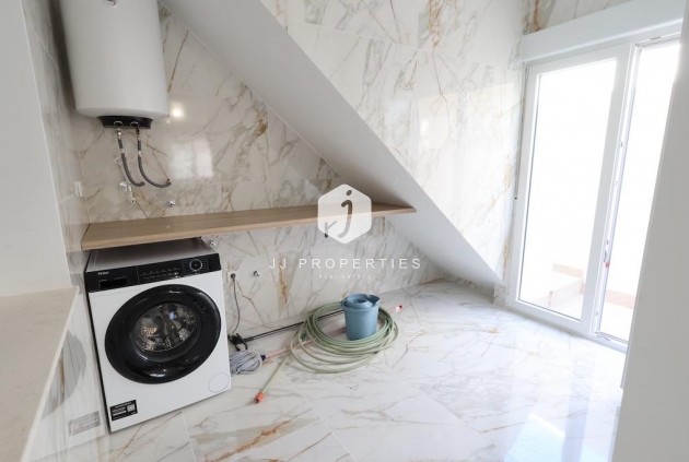 Tweedehands - Chalet -
Torrevieja - Costa Blanca