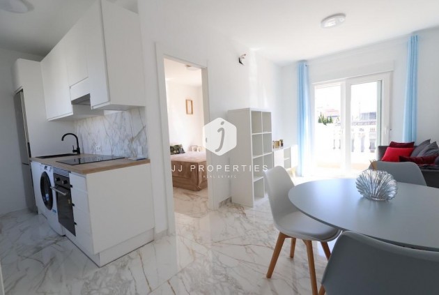 Tweedehands - Chalet -
Torrevieja - Costa Blanca