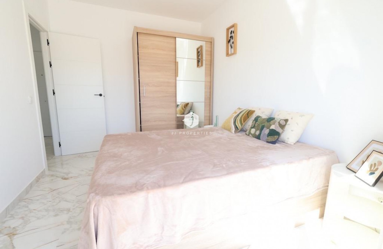 Tweedehands - Chalet -
Torrevieja - Costa Blanca