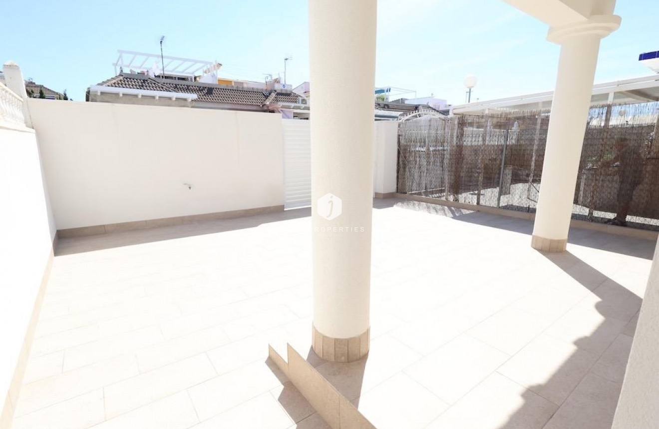 Tweedehands - Chalet -
Torrevieja - Costa Blanca