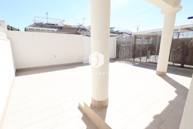 Tweedehands - Chalet -
Torrevieja - Costa Blanca